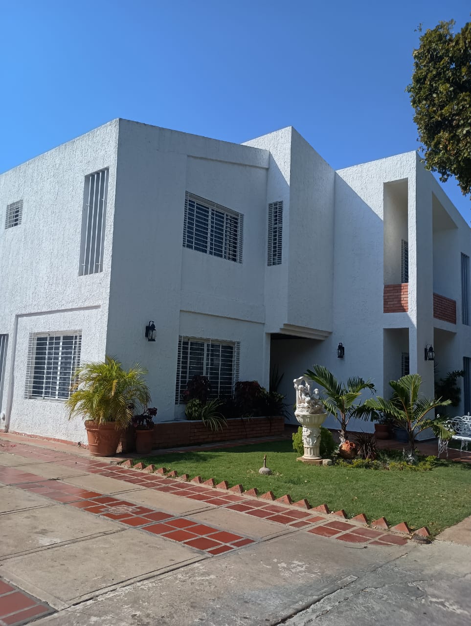 ๐งown ๐ouse ๐ฒ๐ป ๐ฉ๐ถ๐น๐น๐ฎ ๐ฑ๐ฒ๐น ๐ ๐ฎ๐ฟ - Image 5