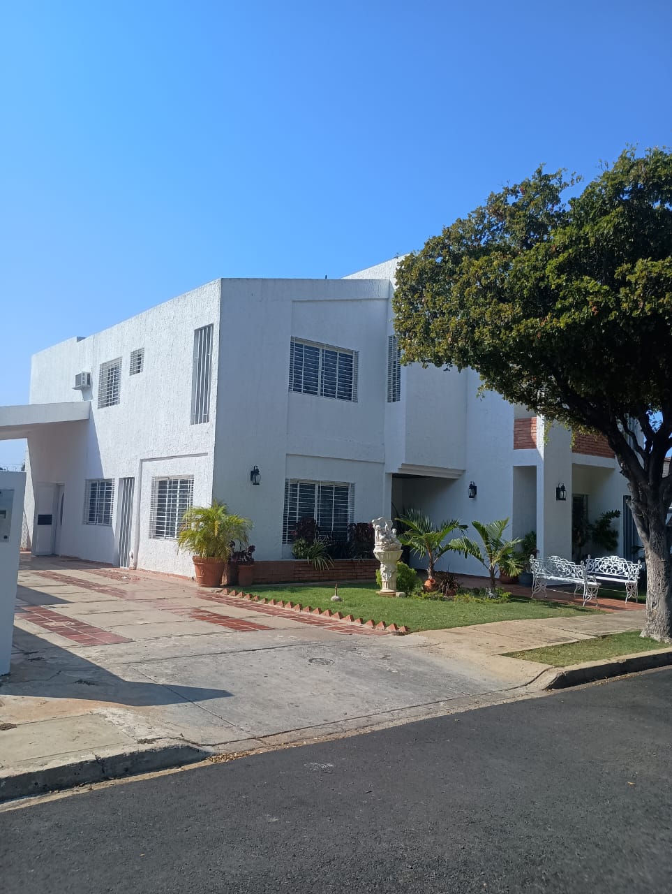 ๐งown ๐ouse ๐ฒ๐ป ๐ฉ๐ถ๐น๐น๐ฎ ๐ฑ๐ฒ๐น ๐ ๐ฎ๐ฟ - Image 6